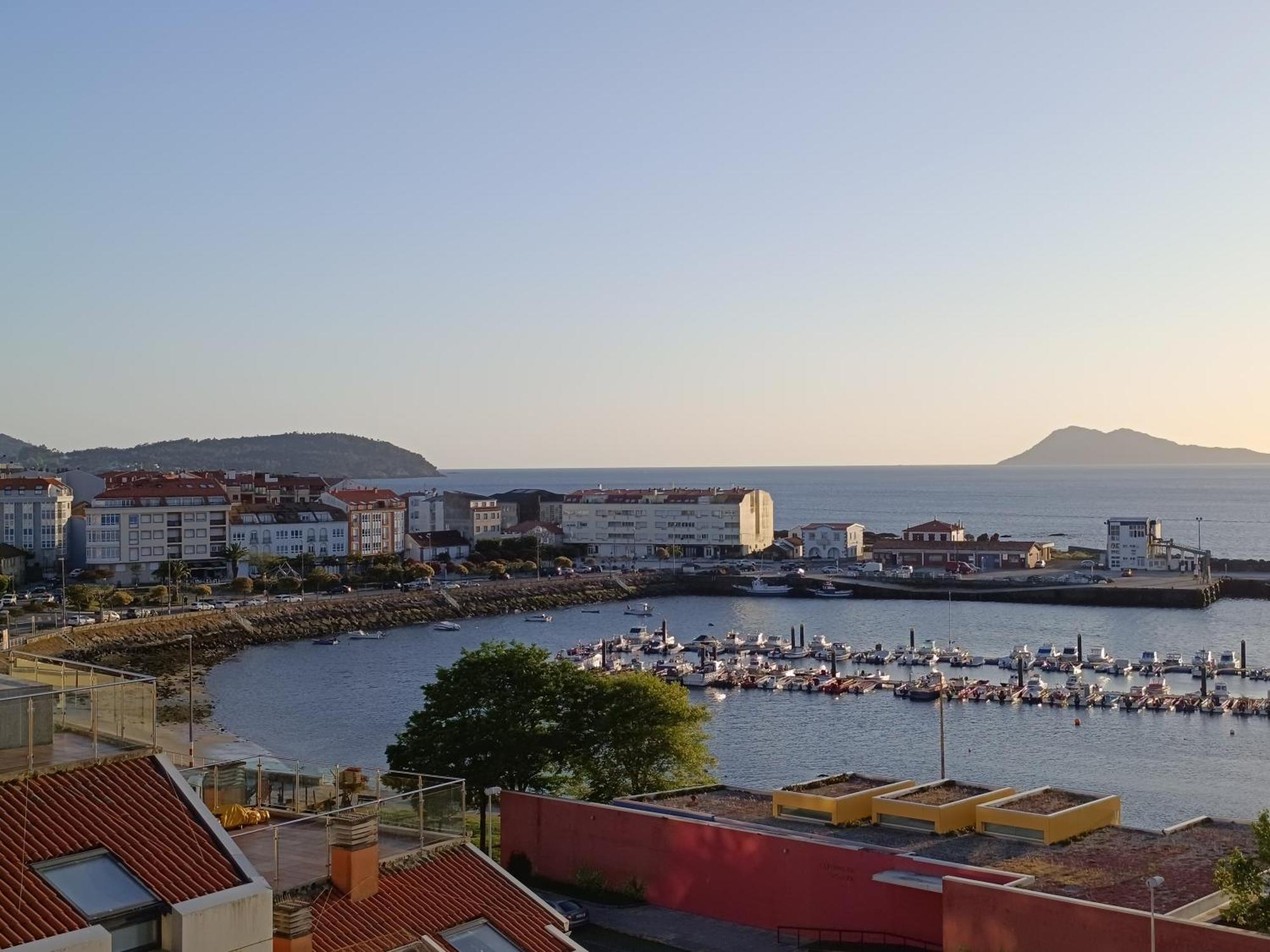 Appartamento Oliveira De Portosín Esterno foto